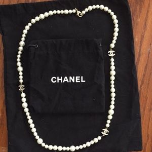 Chanel pearl logo necklace
